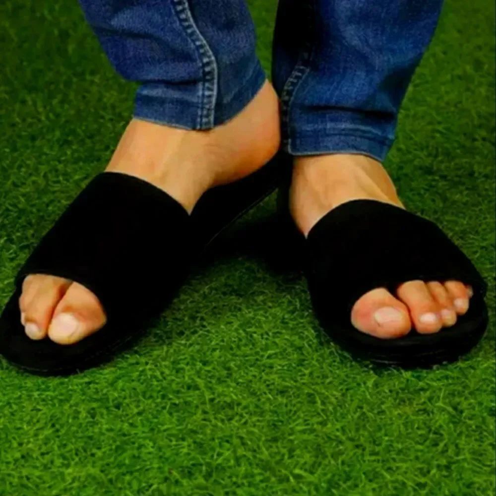BRAND NEW TORRID SLIP-ON ROUND TOE MULE SANDAL